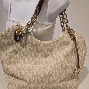 PRICE DROP! Michael Kors Cream Hobo Bag with Gold Chain Handles